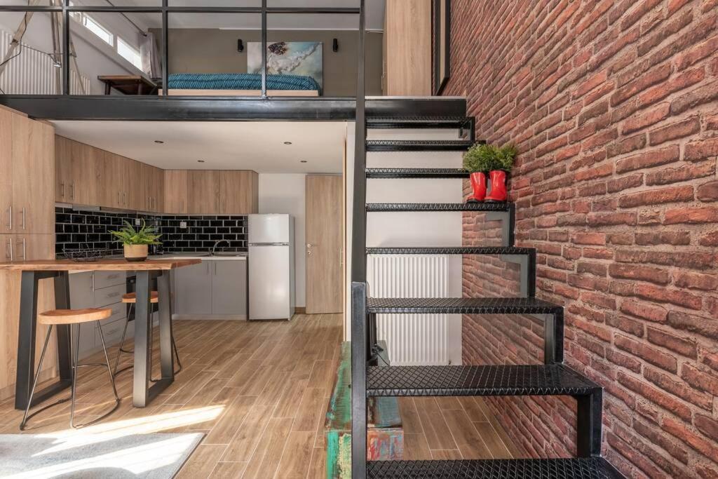 Ferienwohnung Industrial Loft Near Seaside W 200Mbps Thessaloniki Exterior foto